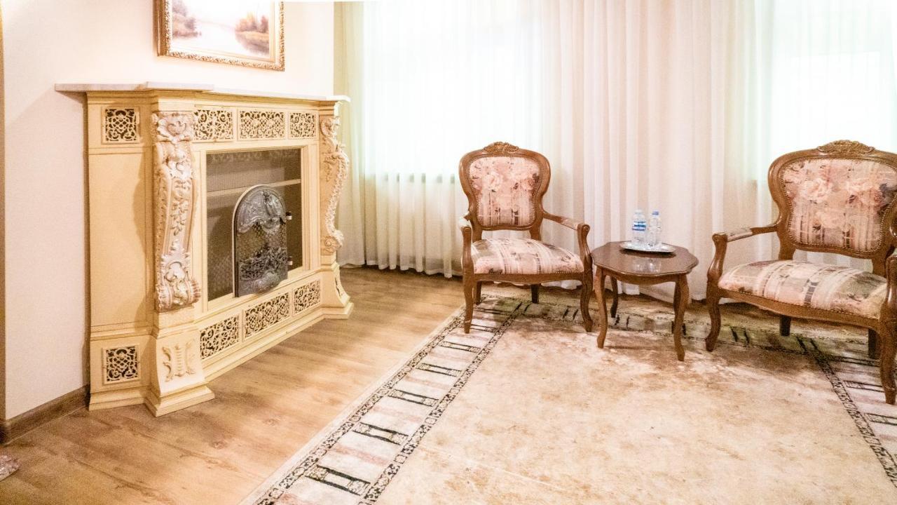 Hotel Dworek Leśniczówka Wodzisław Śląski Exterior foto