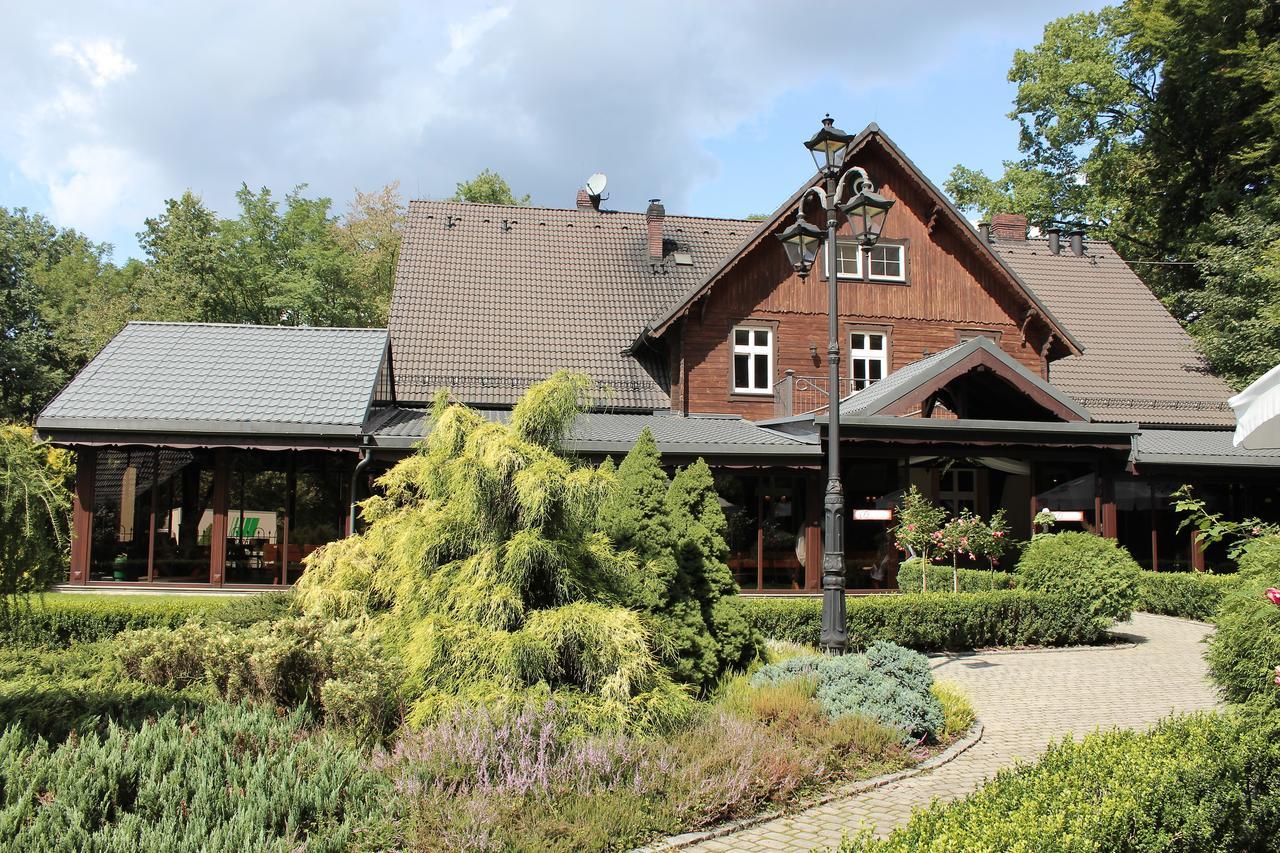 Hotel Dworek Leśniczówka Wodzisław Śląski Exterior foto